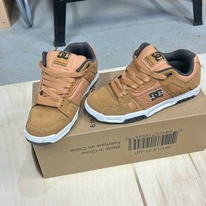 DC Skate Shoes Men’s Stag size 10 in brown/tan